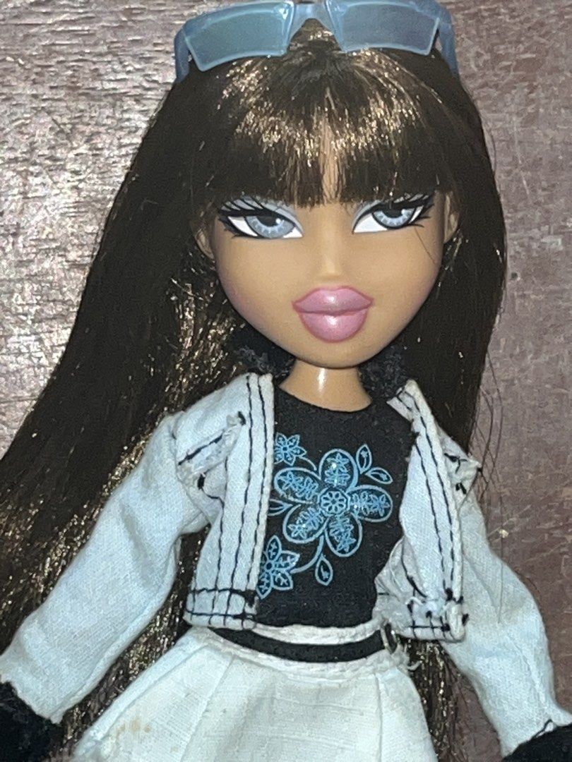Bratz Secret Date Nevra Doll (HTF) (Category: Kids Toys) located in Palayan City. Submitted by princessy4smin (Listing ID 1464595059, Image 1). Description: Almost Complete No flaws except fixed tiny lip chip (barely noticeable) needs boilwash and skirt needs washing her heels are wild life safari nevra’s painted on No LP.
