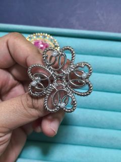 (Category: ) located in . Submitted by jeannescarlet (Listing ID 1464666912, Image 1). Description: .
