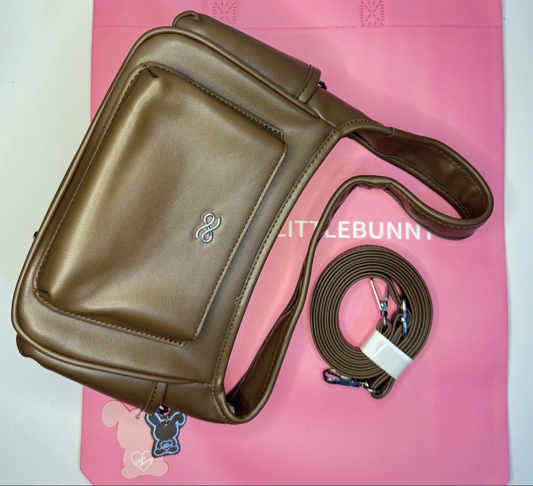 Brown Shoulder Bag with Detachable Strap (Category: Shoulder Bags) located in Manila. Submitted by spademanil18226 (Listing ID 1464613269, Image 2). Description: Aria in Tan * PU leather * Dimensions: 28 cm x 22 cm x 14 cm * Strap Included * Comes with Paper Bag & Tag ✨ 101% AUTHENTIC ✨ 📍 Sta. Ana, Manila 📦 FREE SHIPPING — Metro Manila only DM to order! 🛍️.