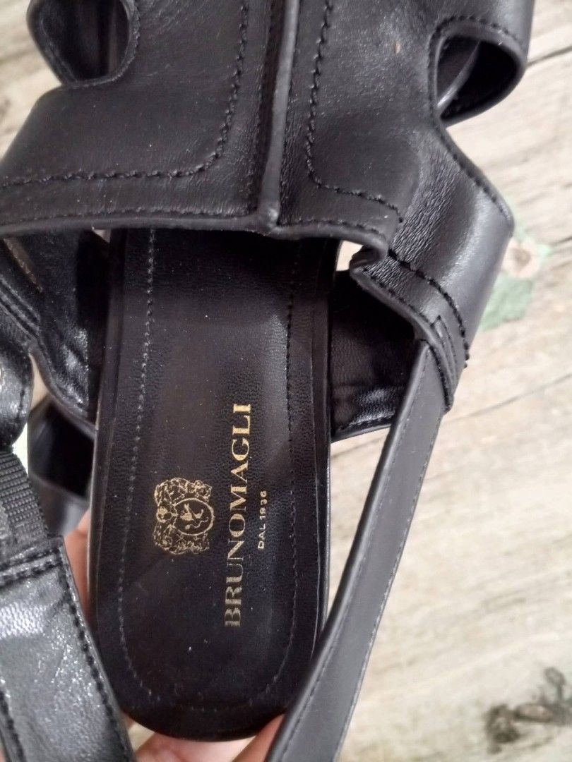 BRUNO MAGLI SANDAL (Category: Heels) located in General Santos City (Dadiangas). Submitted by noblecat.ff1fa5 (Listing ID 1464697052, Image 3). Description: .
