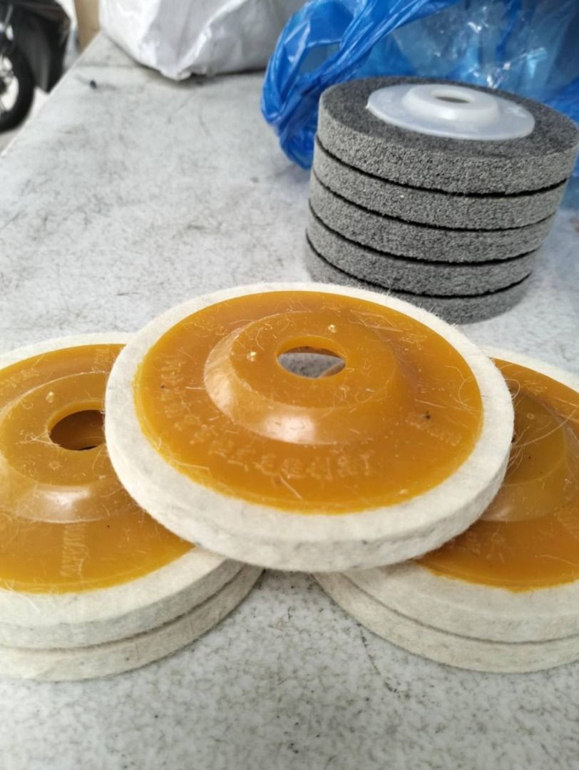 Buffing disc white Specs:4" (Category: Everything Else Others) located in Manila. Submitted by joeyroque09 (Listing ID 1464598137, Image 3). Description: Buffing disc white Specs:4".