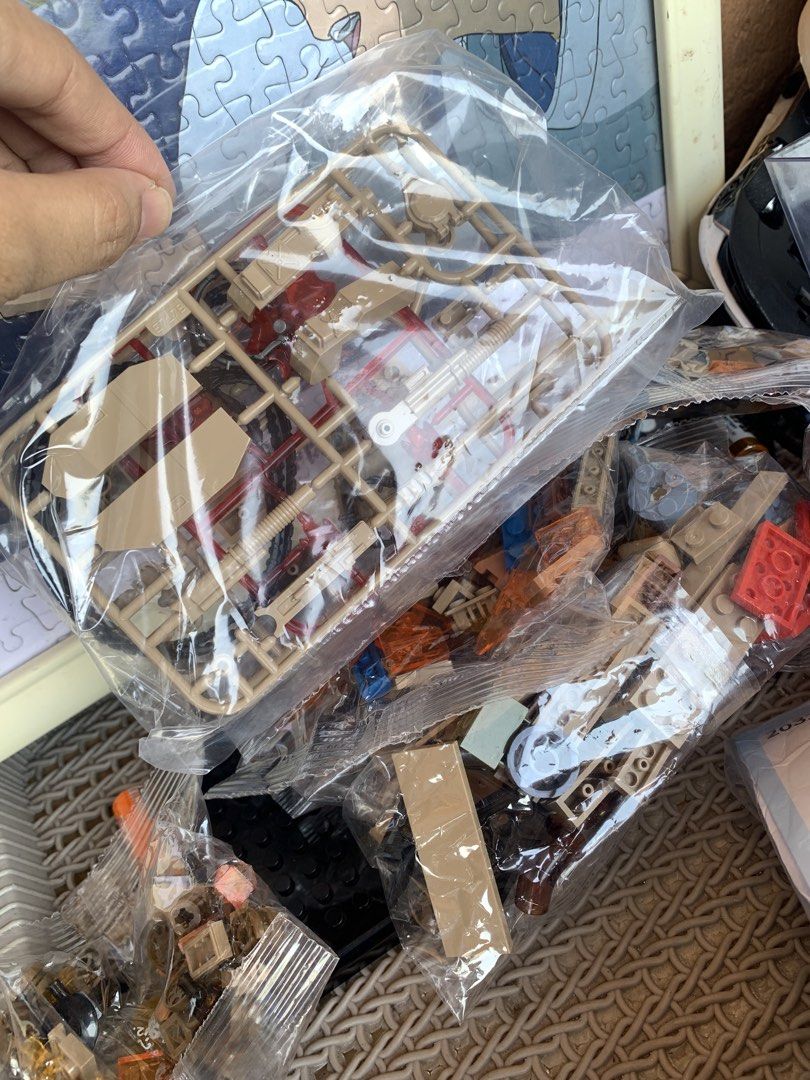 Building blocks Set (Category: Lego & Building Sets) located in Manila. Submitted by macks_toys (Listing ID 1464740501, Image 3). Description: 📌You may send DM for your inquiries. ✨KINDLY CHECK EACH DETAILS✨ 🔳 From Japan/UK Surplus items 🔳 Sealed 🔳 No markings 🔳 Manage your expectations since it’s preloved and from Surplus Items 🔳 WYSIWYG ✨ Thank you! ✨ .