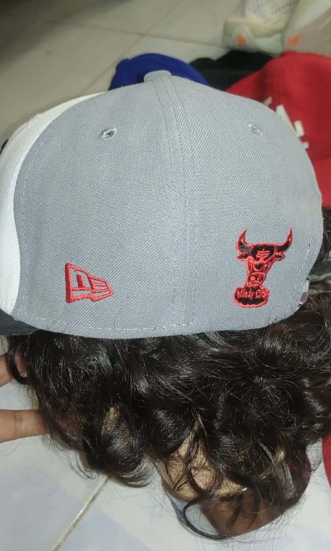Bulls new era (Category: Caps & Hats) located in Cebu City. Submitted by vintage07 (Listing ID 1464643568, Image 2). Description: Bulls x New Era Xcellent condi No issue 650+sf.