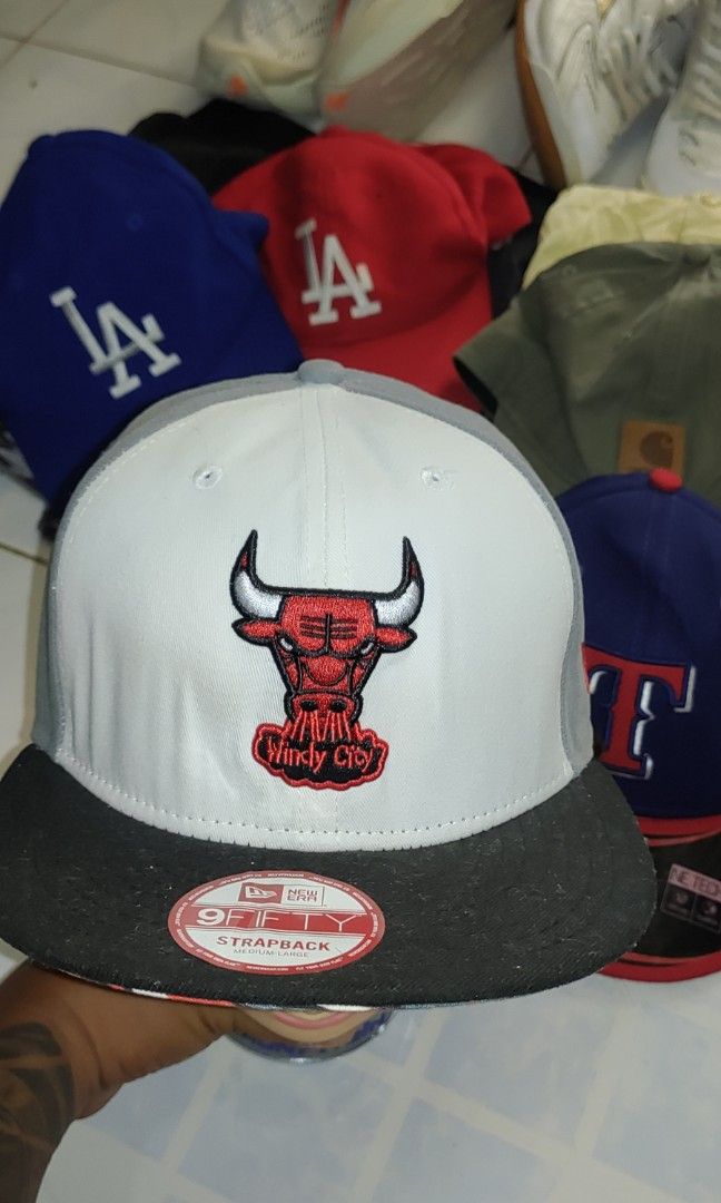 Bulls new era (Category: Caps & Hats) located in Cebu City. Submitted by vintage07 (Listing ID 1464643568, Image 1). Description: Bulls x New Era Xcellent condi No issue 650+sf.