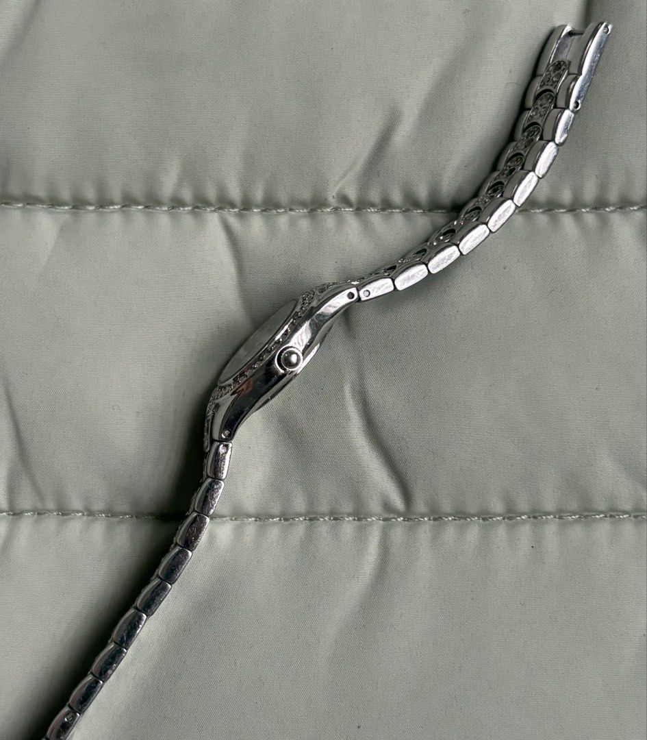 Bulova mop (Category: Women's Watches) located in Macabebe. Submitted by _tiffanylopez (Listing ID 1464575629, Image 3). Description: Bulova MOP dial stainless steel 21mm .