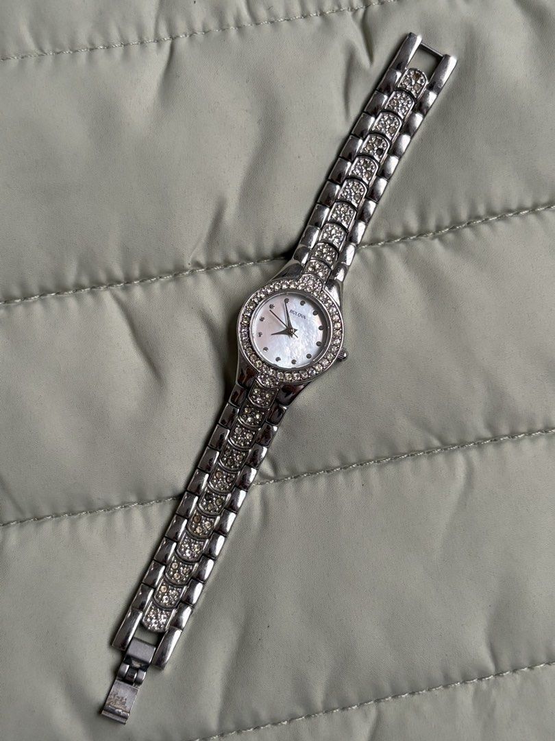 Bulova mop (Category: Women's Watches) located in Macabebe. Submitted by _tiffanylopez (Listing ID 1464575629, Image 2). Description: Bulova MOP dial stainless steel 21mm .