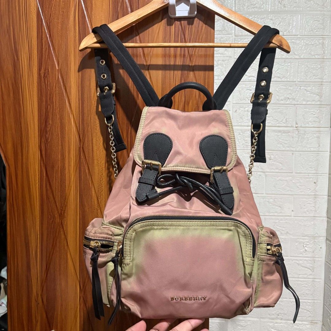 Burberry Backpack (Category: Luxury Bags & Wallets) located in Alburquerque. Submitted by abj_thriftshop (Listing ID 1464707976, Image 1). Description: like new excellent may maliit na dumi lang naka plastic pa ibang hardwares negotiable.