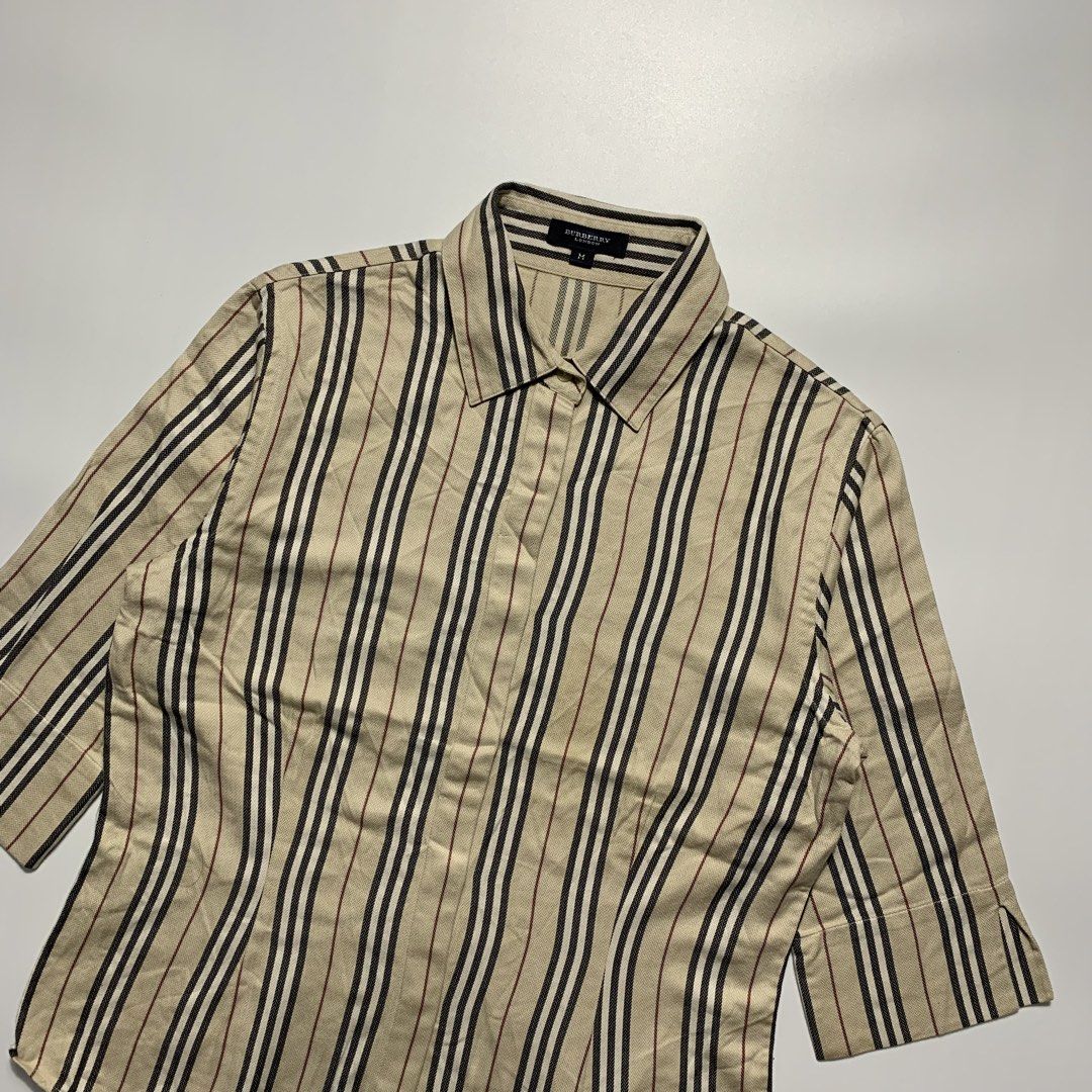 Burberry London striped Tops (Category: Luxury Apparel) located in Natividad. Submitted by endsource.ph (Listing ID 1464641621, Image 3). Description: Burberry London striped Tops ‎_____________ ‎Size: Medium - Large womens ‎Width : 18 ‎Length: 23.5 ‎Shoulder: 15 ‎Sleeves: 14.5 ‎(actual dimension) ‎______________ ‎Like New Condition ‎(use once or twice) ‎Lightly Used Condition ‎(used w/care) ‎______________ ‎Issue: none ‎Colors may vary due to li
