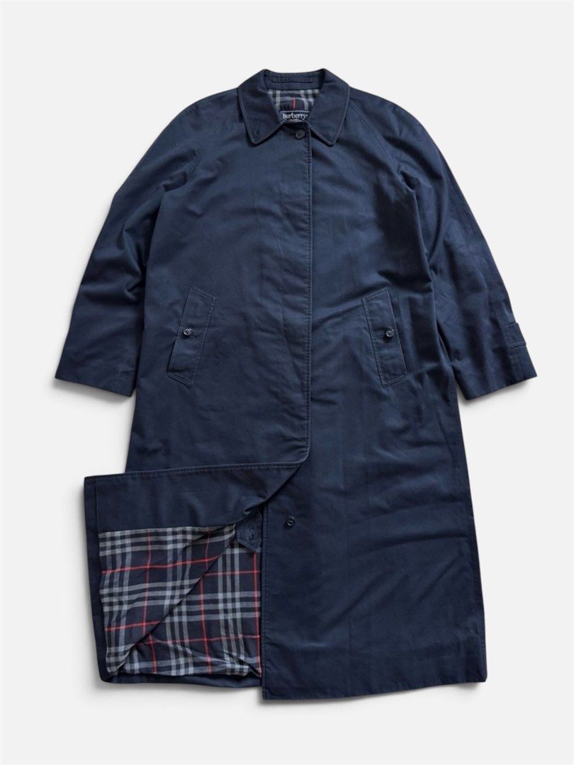 BURBERRY NAVY BLUE TRENCH COAT (Category: Coats, Jackets and Outerwear) located in Dasmarinas. Submitted by nvrgobrkagain. (Listing ID 1464589398, Image 1). Description: AUTH 💯 Vintage Burberry Full Plaid Trench Coat WIDTH : 23 IN LENGTH : 44.5 IN MEETUP/SHIPPING AVAILABLE 📩.