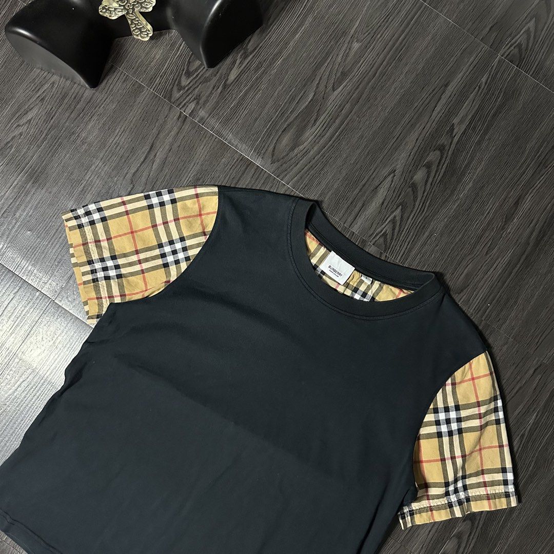 BURBERRY TEE (Category: Formal Shirts) located in San Jose del Monte. Submitted by xanthrift2.0 (Listing ID 1464666034, Image 2). Description: BURBERRY TEE color rate: 9.7/10 dimes: 19 x 23 (small) ₱799.