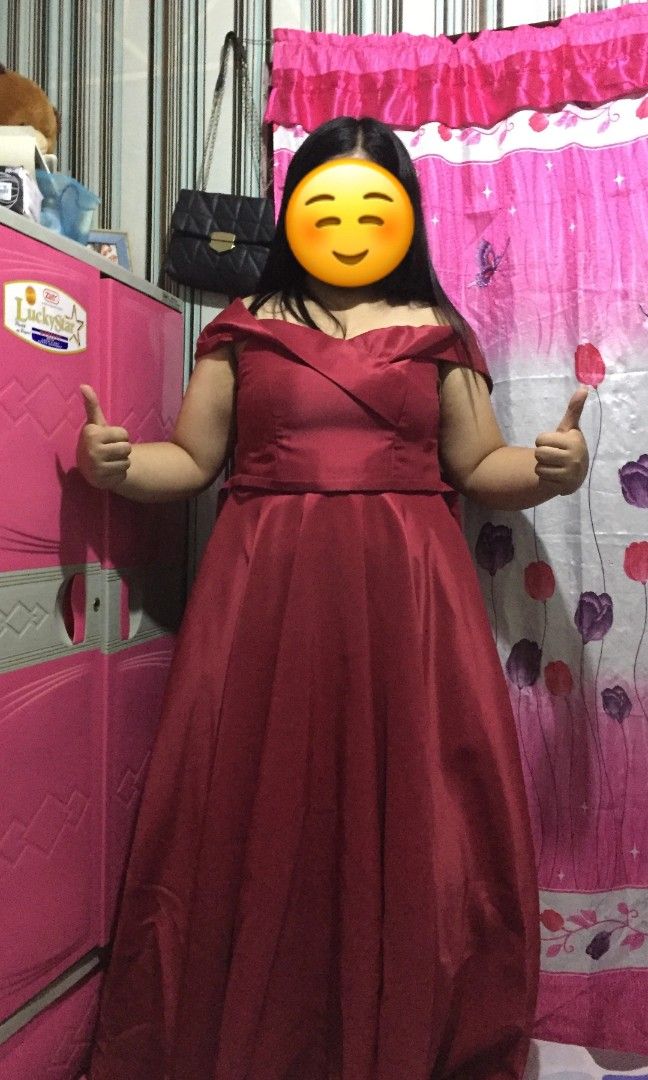 BURGUNDY/RED WINE LONG DRESS (Category: Evening dresses & gowns) located in Manila. Submitted by dinglasankristine07 (Listing ID 1464686809, Image 3). Description: 𝗙𝗢𝗥 𝗦𝗔𝗟𝗘– 𝗕𝗨𝗥𝗚𝗨𝗡𝗗𝗬/𝗥𝗘𝗗 𝗪𝗜𝗡𝗘 𝗦𝗔𝗧𝗜𝗡 𝗙𝗢𝗥𝗠𝗔𝗟 𝗟𝗢𝗡𝗚 𝗗𝗥𝗘𝗦𝗦 𝗖𝗼𝗹𝗼𝗿: Burgundy/Red Wine 𝗠𝗮𝘁𝗲𝗿𝗶𝗮𝗹: Satin 𝗦𝘁𝘆𝗹𝗲: A-line/Full-skirt long dess 𝗟𝗲𝗻𝗴𝘁𝗵: Long(good for 5'2/Floor-length 𝗖𝗼𝗻𝗱𝗶𝘁𝗶𝗼𝗻: Used once/Pre-loved 𝗦𝗶𝘇𝗲: L-X