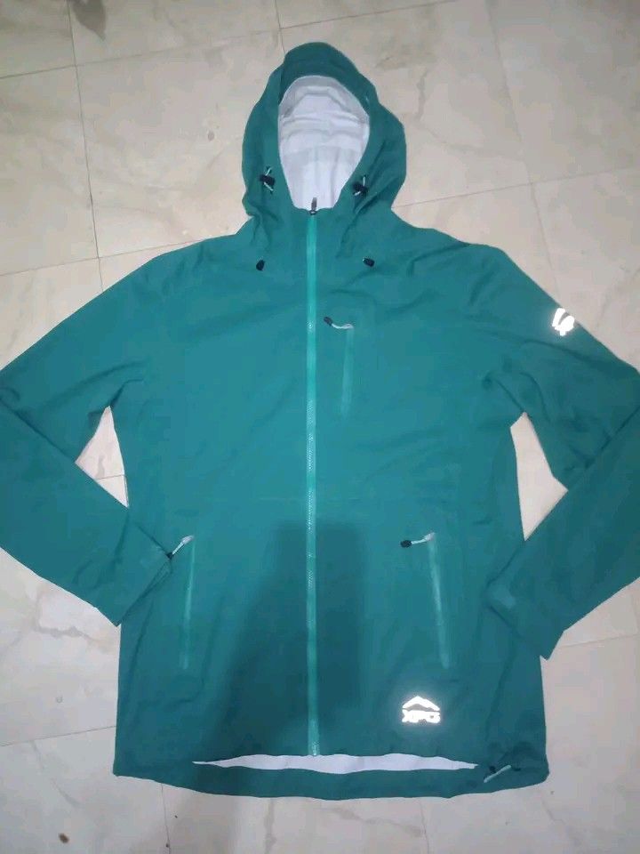 Cabelas XPG Technical waterproof shell rain jacket. (Category: Hiking & Camping) located in Dasmarinas. Submitted by francoprancisco (Listing ID 1464672399, Image 2). Description: Cabelas XPG Technical waterproof shell rain jacket. 4most dry-plus tech. 21x27 dimes.med on tag.unisex lightweight full seam sealed. laminated. stretchable. excellent no issue. walang bakbak .fully intact seam tape. 950 plus sfee. cavite loc..