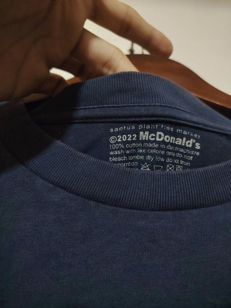 CACTUS JACK BIG MAC PUFF PRINT TEE // Large (Category: Tshirts & Polo Shirts ) located in Legazpi City. Submitted by urbangarmentsarch4500 (Listing ID 1464704677, Image 3). Description: CACTUS JACK BIG MAC PUFF PRINT TEE Good Condition // off Large Boxy W 23 L 27 Color rate 9.7/10 very minimal print (Check last pic) GRAB 650 (Automatically YOURS)⛓️ --- ‼️w/ FREE STICKERS FOR EVERY PURCHASE⁉️ 🛒🛒🛒 SouthsideBizz BUY. SELL. TRADE. CONSIGN🗣️🤝🏼 B