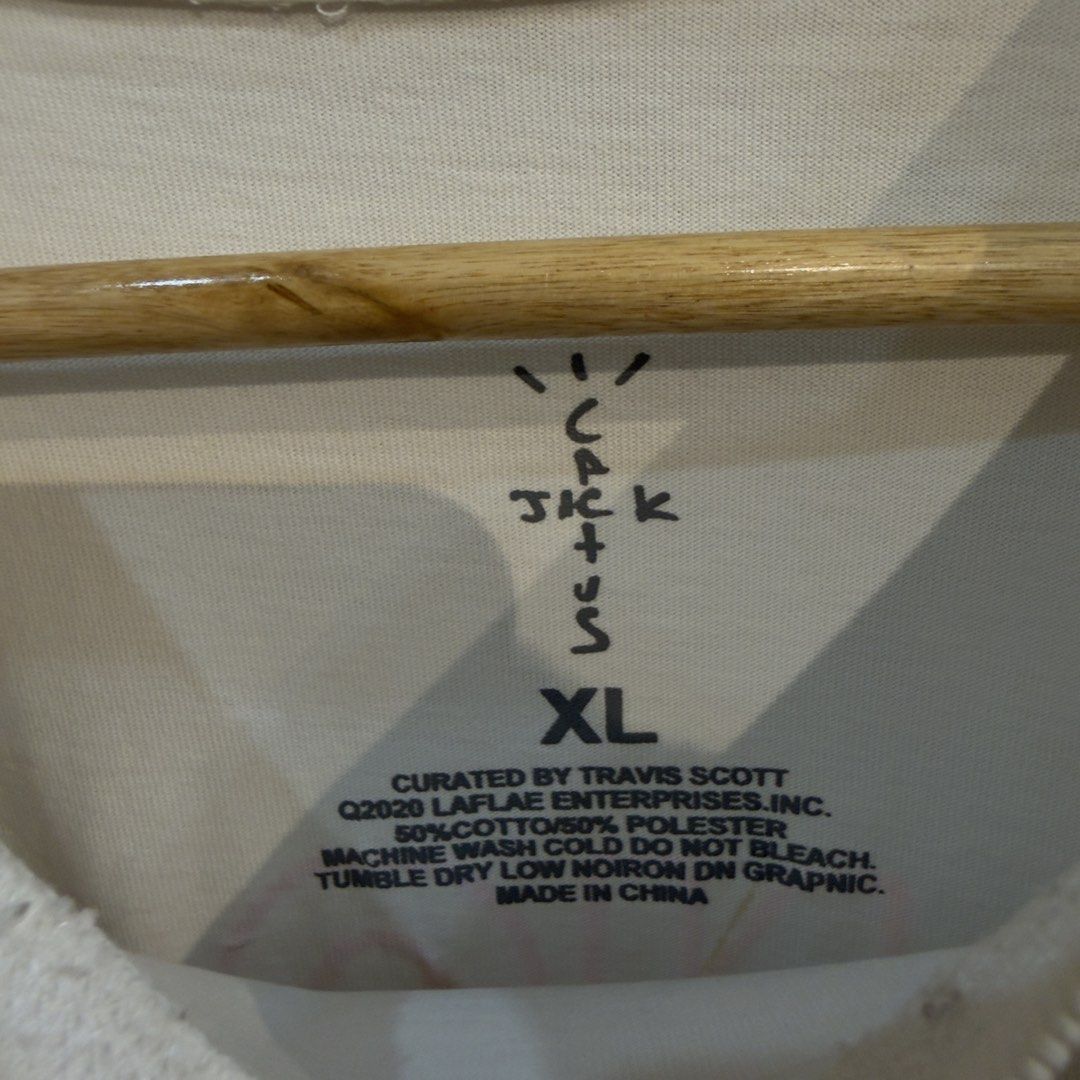 Cactus Jack No Loitering White Shirt (Category: Tshirts & Polo Shirts ) located in Manila. Submitted by jerichomal82553 (Listing ID 1464745834, Image 3). Description: Cactus Jack No Loitering White Shirt 21 by 29 Good Condition Complete Tags Need Wash .