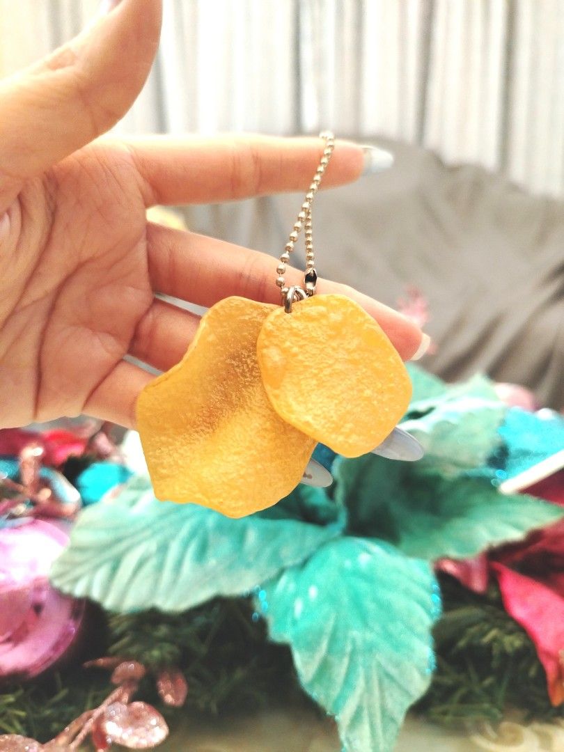 Calbee Kataage Potato Chips Keychain Charm (Category: Character Goods) located in San Fernando. Submitted by jpmarketplace2023 (Listing ID 1464691375, Image 3). Description: 💚 All items are authentic from Japan. 💛 MOP: GCash (❌️ GCash Protect) 🩵 MOD: LBC only (❌️ S. Checkout, COD, COP) 💙 Meet-up: Vista Mall, San Fernando, Pampanga 💜 All items are on-hand. 🧡 First to pay gets the item first. ❤️ Breakable items are packed with care and cautio