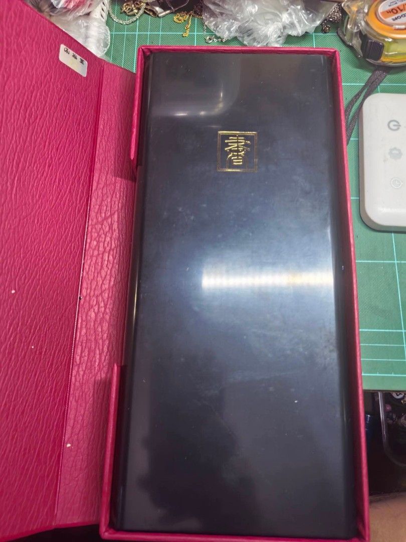 Calligraphy Set (Category: Craft Supplies & Tools) located in Cebu City. Submitted by dudes_villanueva (Listing ID 1464575548, Image 3). Description: Calligraphy Set 📌 In excellent condition. 📌 Lightly used ang ink block. 📌 Built in brush stand. 📌 Full din ang liquid ink. 📌 Maganda ang lagyan. No scratches or damages..