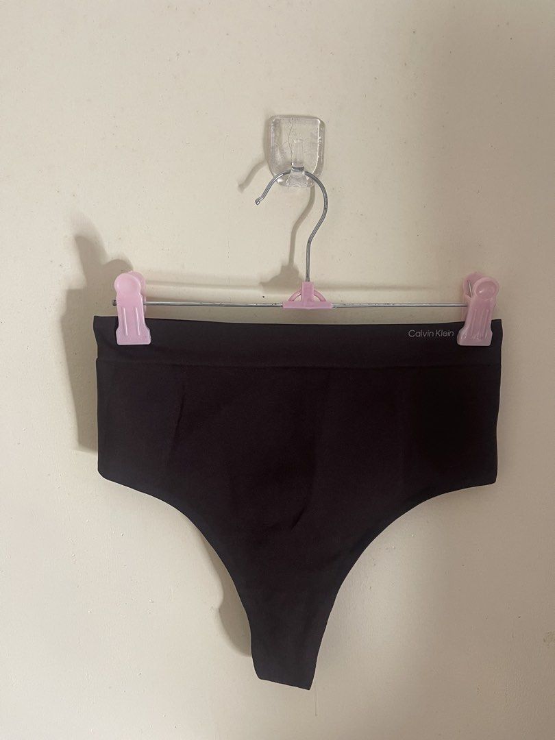 Calvin hw compression thong S gc25 (Category: Undergarments & Loungewear) located in Baguio. Submitted by affordaprice_2600baguio (Listing ID 1464572637, Image 1). Description: .