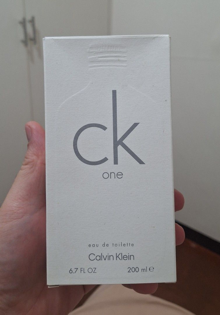 Calvin Klein CK One Eau de Toilette 200ml (Category: Fragrance & Deodorants) located in Paranaque City. Submitted by kevinreyes (Listing ID 1464580631, Image 1). Description: - Brand: Calvin Klein - Fragrance: CK One Eau de Toilette - Size: 200ml / 6.7 FL OZ - Scent Profile: Unisex - Ideal for: Everyday wear or as a gift.