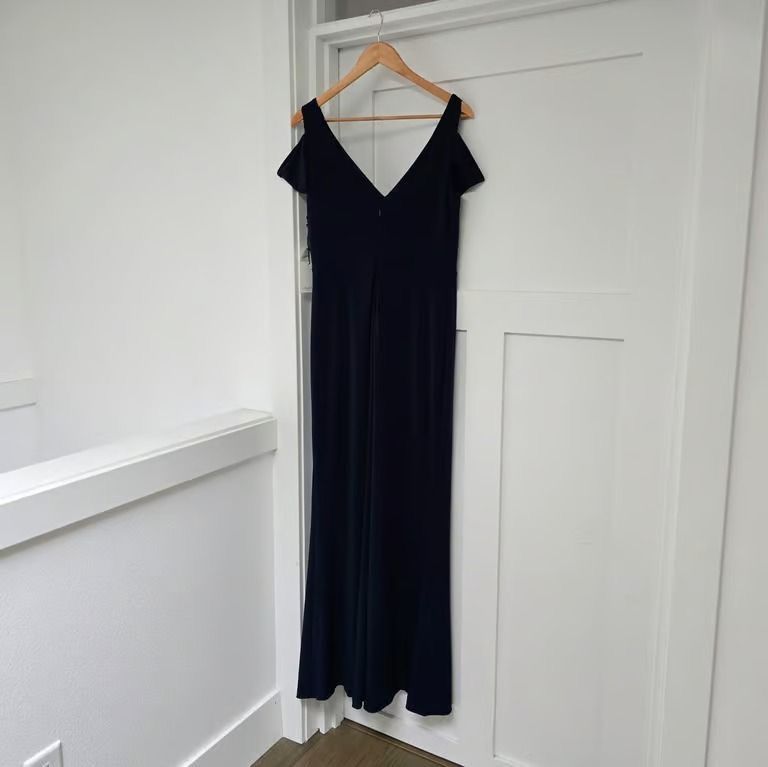 CALVIN KLEIN COLD SHOULDER MAXI DRESS (Category: Evening dresses & gowns) located in Marikina City. Submitted by minimalistmanila (Listing ID 1464652451, Image 2). Description: New Calvin Klein navy blue cold shoulder formal long dress, purchased in USA. Medium. Good quality. Great for wedding or formal parties. Comfy wear, not stiff fabric. Worth P10,500, sacrifice sale. Order now! ⭐️ .