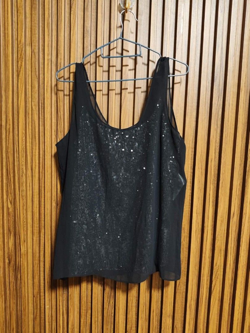 Calvin klein womens double layer scoop n sequin tank top (Category: Others Tops) located in Cavite. Submitted by oncetop_declutter (Listing ID 1464705621, Image 1). Description: brand new without hang tag shipping fee c/o buyer ( estimate php70-90).