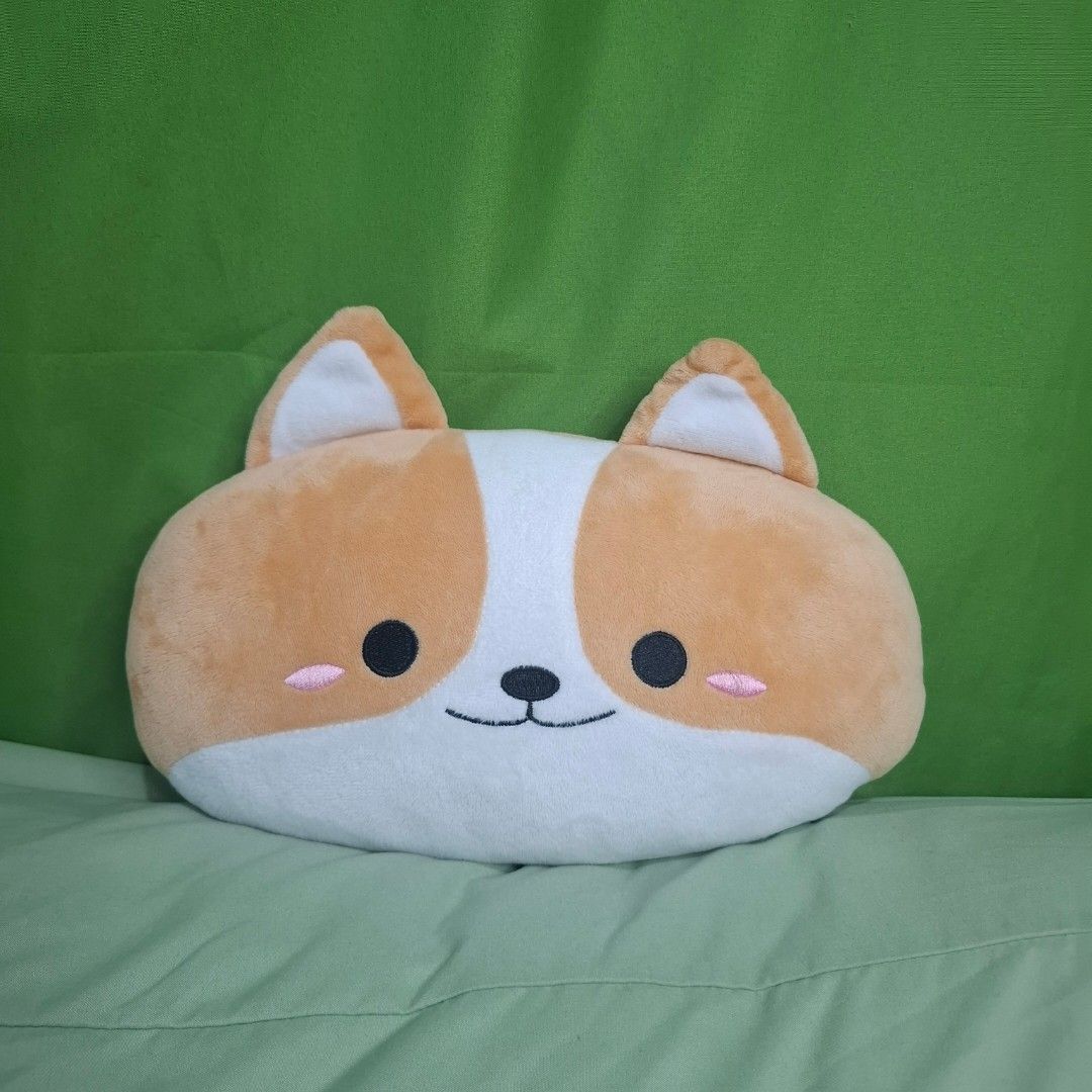 Car head rest (Category: Plushies & Soft Toys) located in Adams. Submitted by frog_and_clover (Listing ID 1464705130, Image 1). Description: free for miners 500 above.