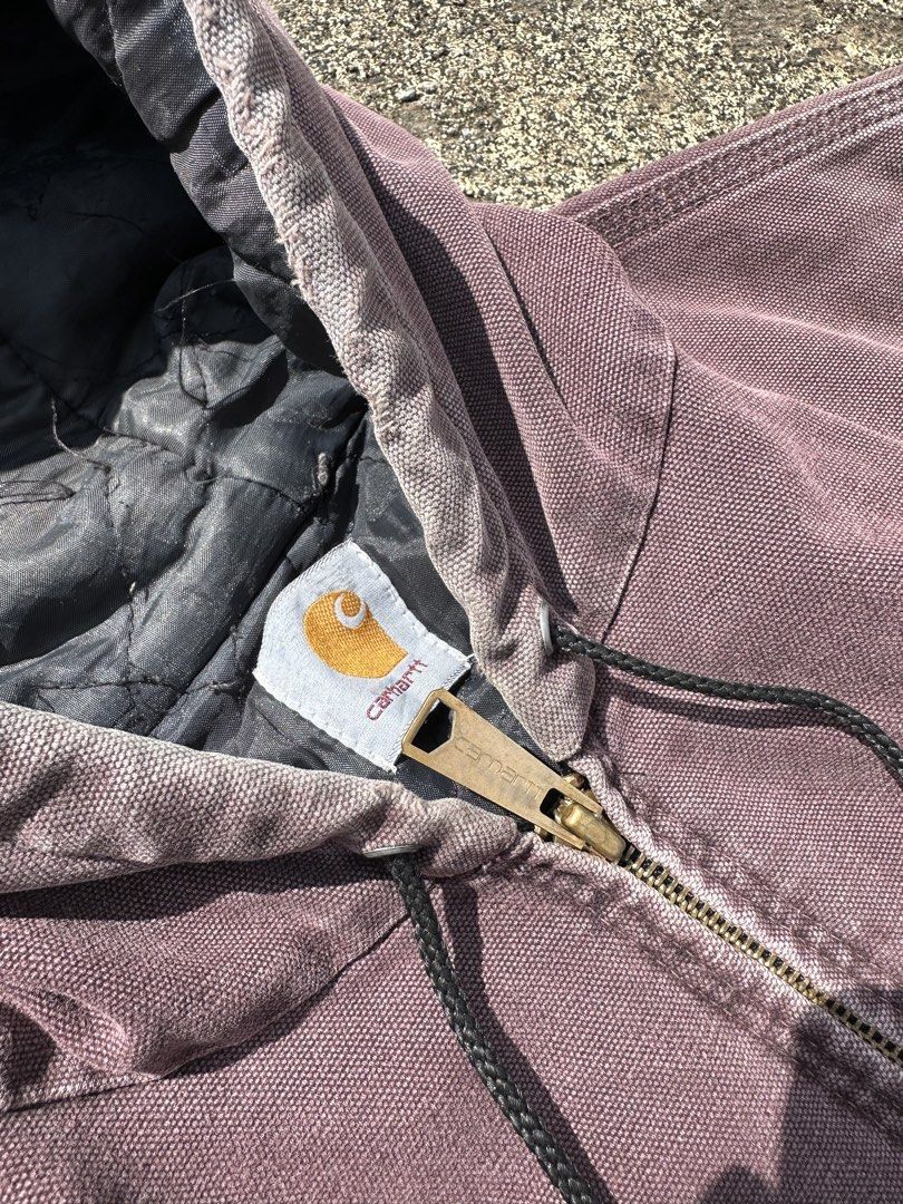 CARHARTT ACTIVE JACKET (Category: Coats, Jackets and Outerwear) located in La Trinidad. Submitted by trift.nest (Listing ID 1464588887, Image 2). Description: baguio city can do shipping .