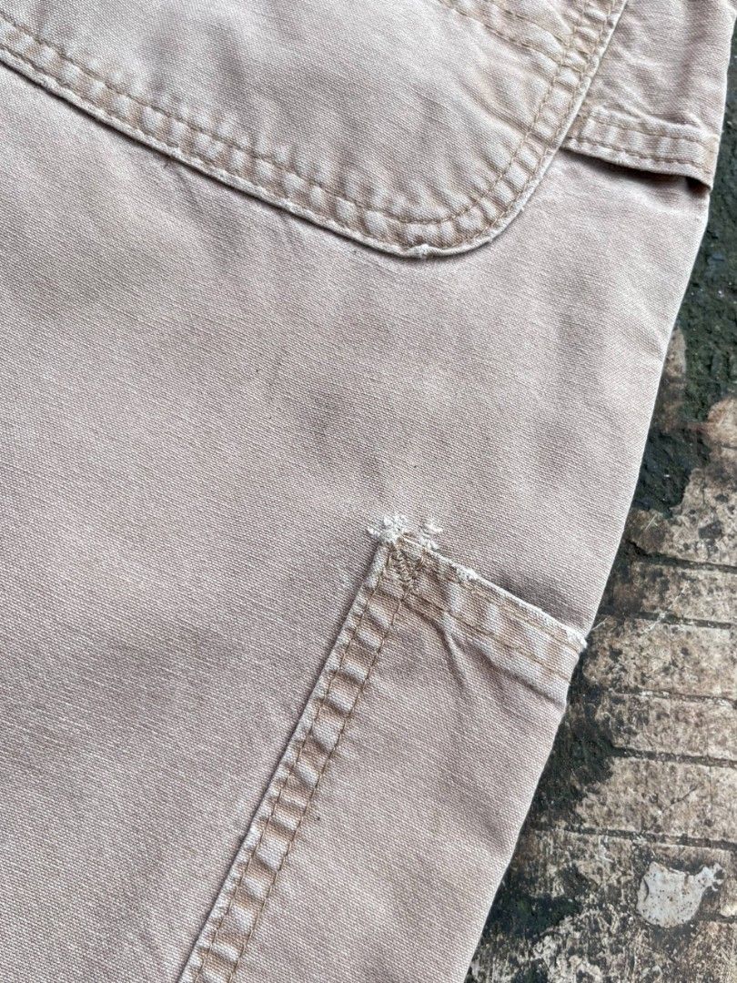Carhartt B151 DKH Pants (Category: Jeans) located in Antipolo. Submitted by 00izzo (Listing ID 1464580204, Image 3). Description: Dimes based on tape measure 32” waist 13” thigh 43” length 9” hem Photos may vary due to lighting📌 Sign of usage Minimal hem distress Repaired/Not repair Holes.