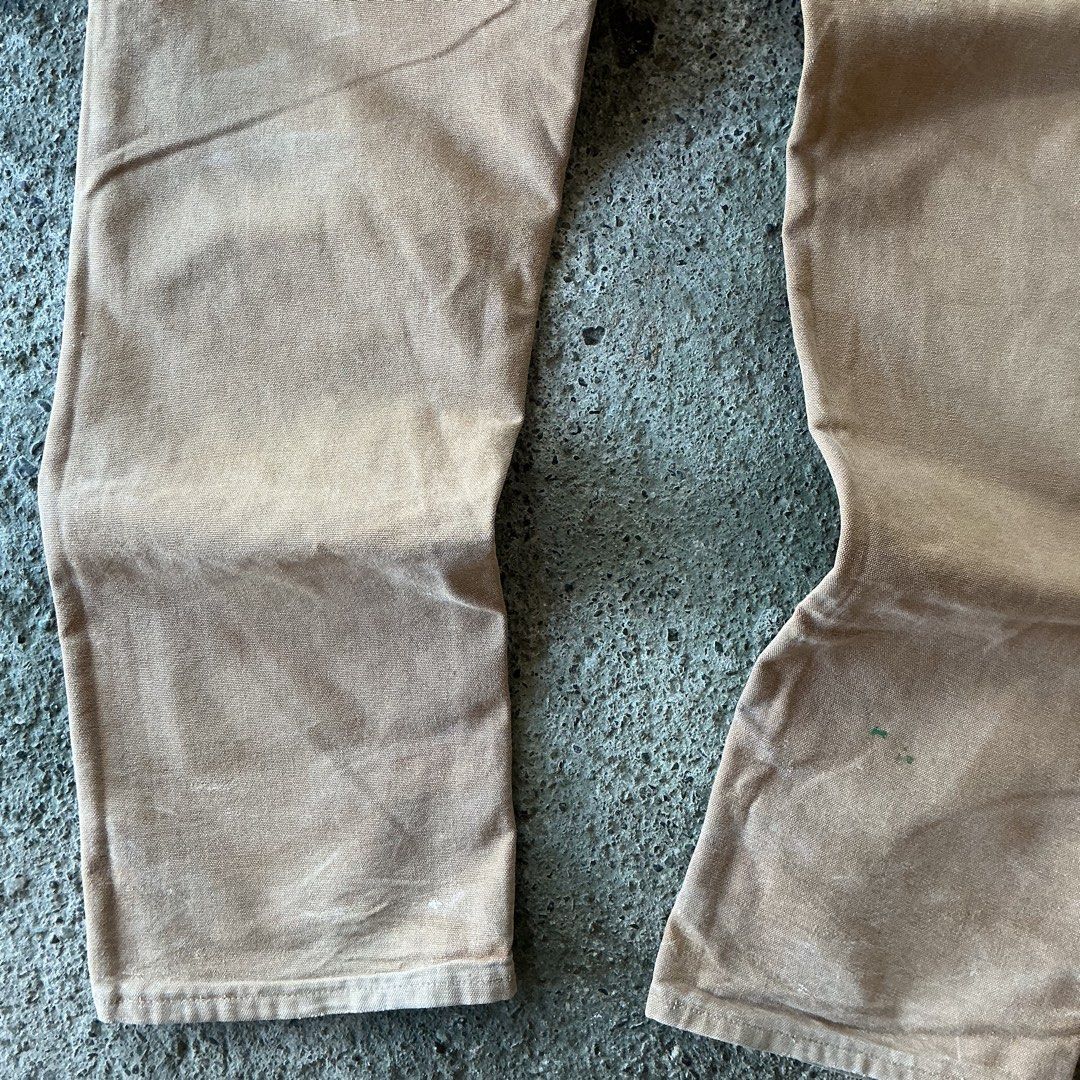 Carhartt Brown Double Knee (B01 BRN) (Category: Jeans) located in Santa Barbara. Submitted by evrysundayvintage (Listing ID 1464702099, Image 3). Description: Carhartt Brown Double Knee (B01 BRN) Dimensions Waist: 30” Length: 42.5” Leg opening: 8.5” Made in USA Paint splatters Signs of usage.