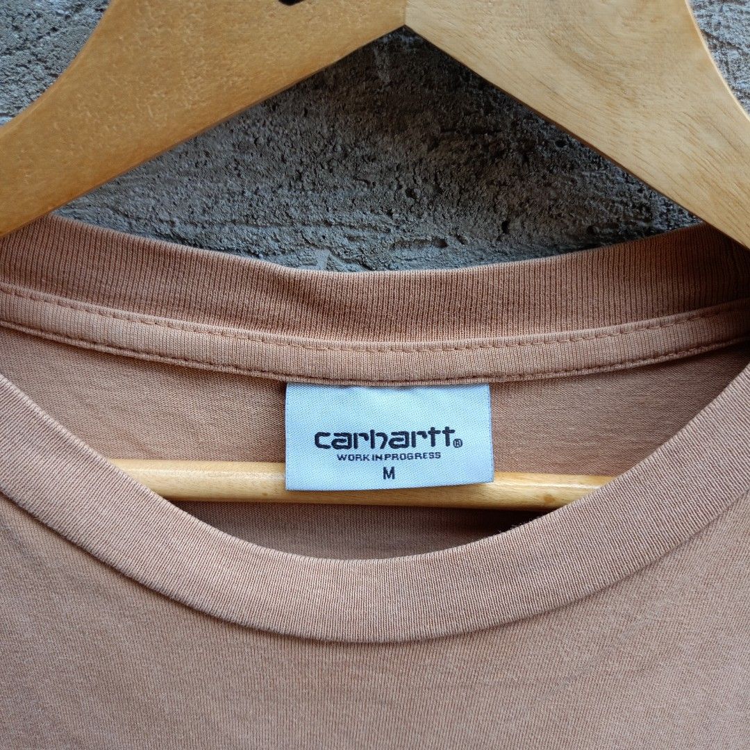 CARHARTT WIP EMBROIDERED LOGO (Category: Tshirts & Polo Shirts ) located in Koronadal. Submitted by thriflex.29 (Listing ID 1464687853, Image 3). Description: CARHARTT WIP EMBROIDERED LOGO Size On Tag: Medium Measurements: Width 20.5 Length 27 Condition: 9/10 - Excellent Colorate: 9/10 Issue: Pinhole At The Back Mine: 450.