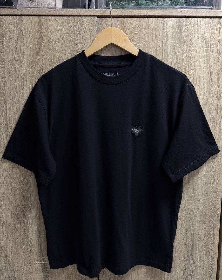 Carhartt WIP Heart ll Tshirt (Category: Tshirts & Polo Shirts ) located in Cavite. Submitted by PRIVATE.Selection (Listing ID 1464616892, Image 2). Description: Carhartt WIP Heart ll Tshirt Size M W- 21 L- 27 Good as New .