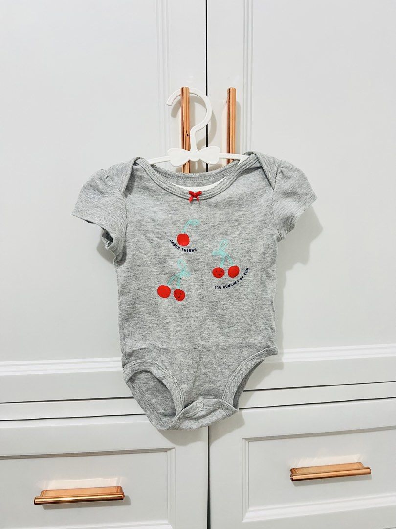 carter onesies (Category: Babies & Kids Fashion) located in Mandaluyong City. Submitted by jhapss (Listing ID 1464708902, Image 1). Description: 0-3 months.