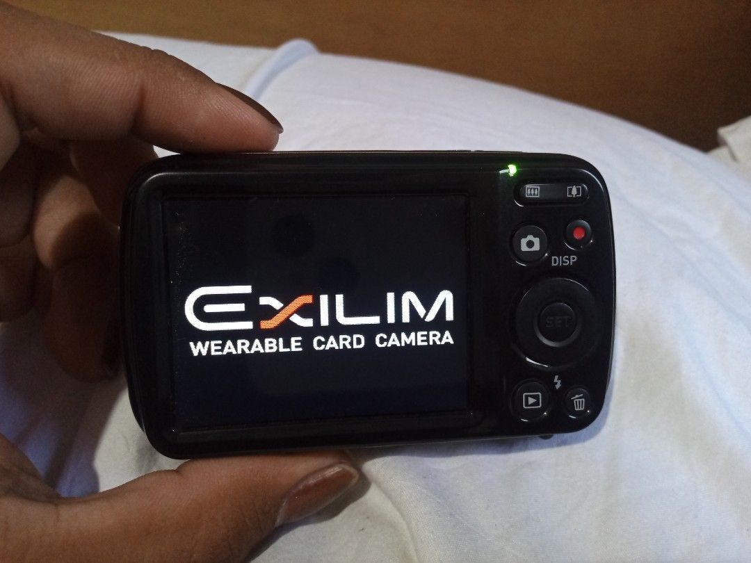 Casio Exilim EX-N1 digicam! (Category: Cameras) located in Minglanilla. Submitted by keith_digicams (Listing ID 1464629228, Image 2). Description: FOR SALE: Casio Exilim EX-N1 Black 📸 💰 Price: ₱5,000 Specifications: * 16.1 Megapixels * 5x Optical Zoom * 2.7-inch LCD Screen * 26mm Wide-Angle Lens Condition: No issues, fully functional. Can do meet ups anywhere sa cebu or pwede din jnt or lbc!.
