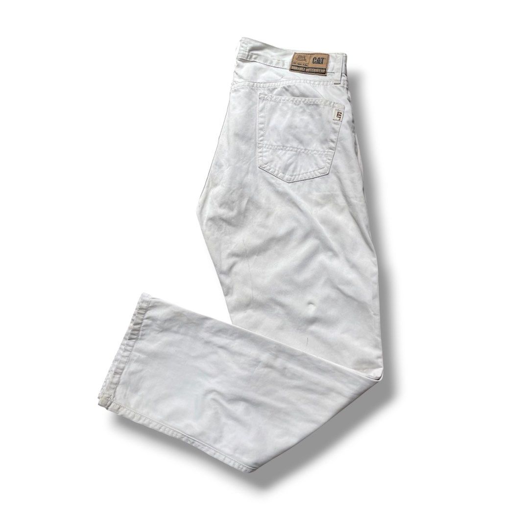 Caterpillar Straight Cut Pants (Category: Jeans) located in Calabanga. Submitted by juzzzten (Listing ID 1464644193, Image 1). Description: 34 waistline 32 length No issue.