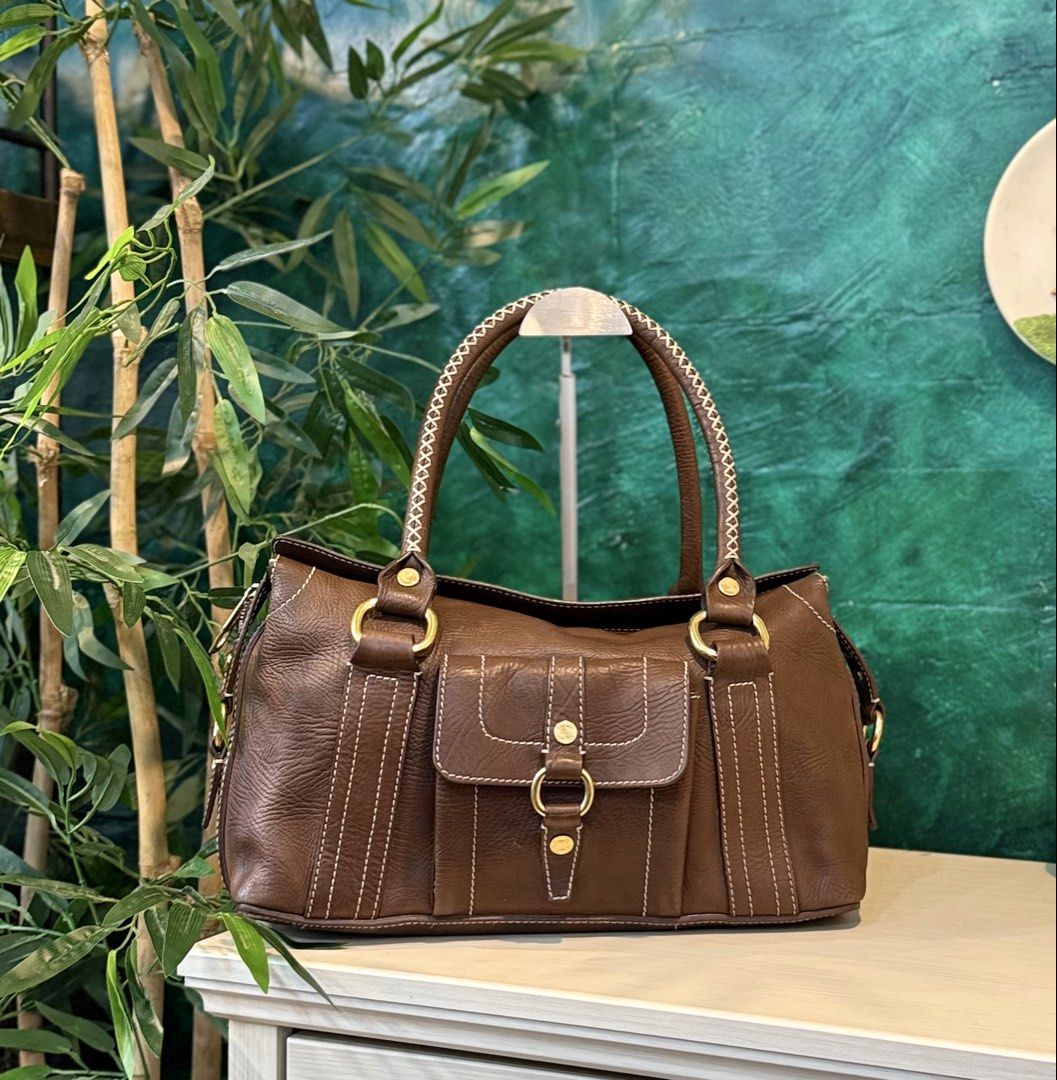 CELINE Boogie Vintage Shoulder bag (Category: Luxury Bags & Wallets) located in Quezon City. Submitted by fivethousandlilies (Listing ID 1464626043, Image 1). Description: Good condition Pm for more details Authentic .