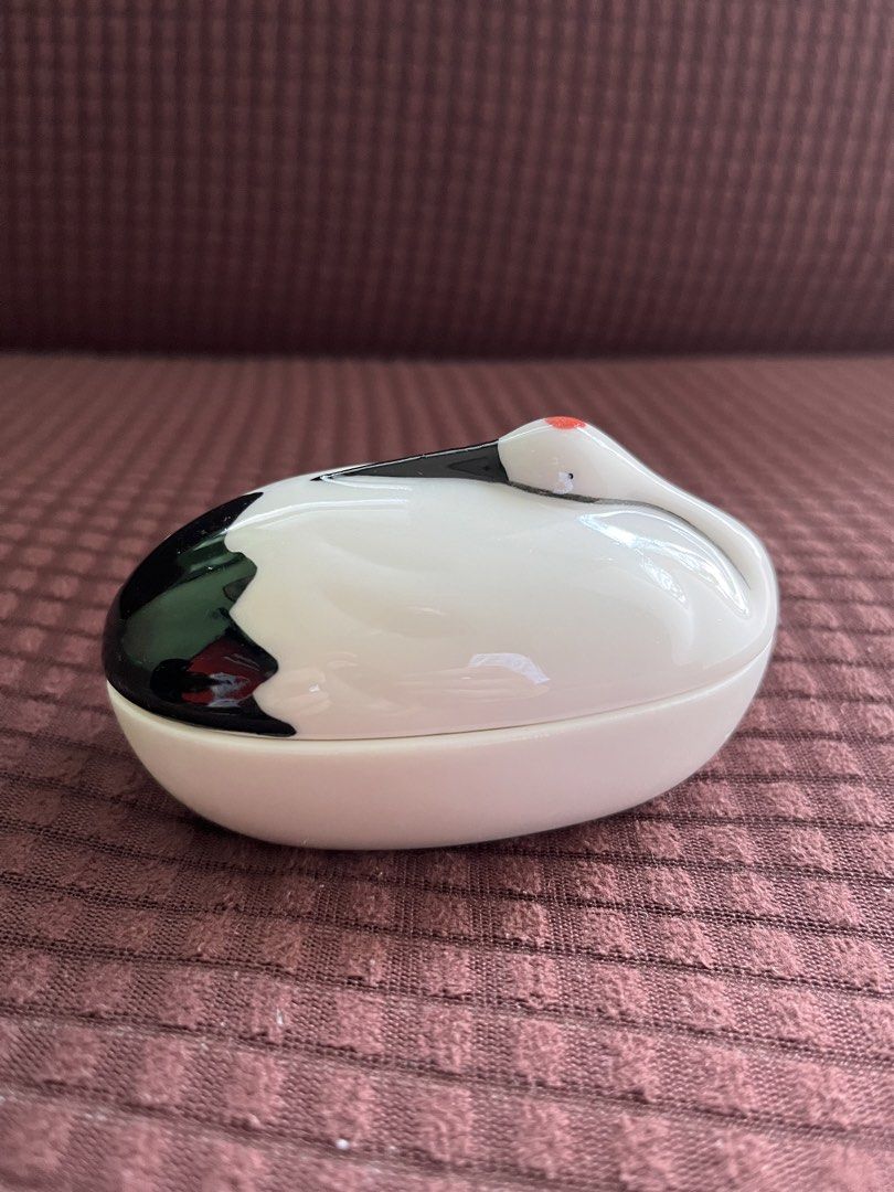 Ceramic Swan Mini Canister (Category: Accessory Holder, Box & Organizers) located in Rizal. Submitted by ayathrifts (Listing ID 1464648862, Image 2). Description: feel free to msg me for inquiries :).