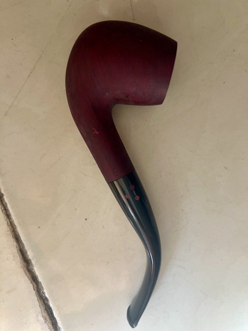 Cesare Barontini Pipe (Category: Vintage Collectibles) located in Marikina City. Submitted by itsquake (Listing ID 1464670577, Image 1). Description: From Italy With box Needs cleaning / restoration Has flaws, please see pic.