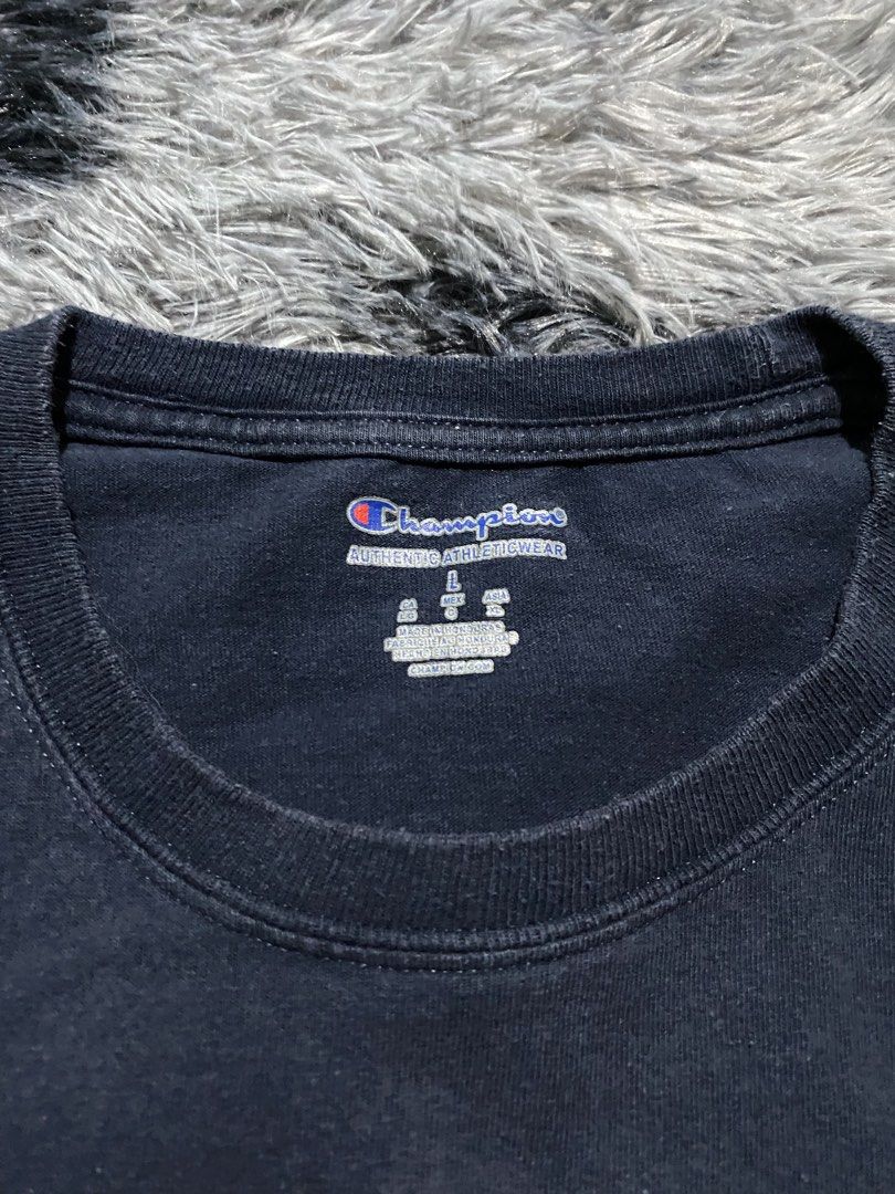 Champion Penn State Collegiate tee (Category: Tshirts & Polo Shirts ) located in Manila. Submitted by zrothrift (Listing ID 1464628025, Image 3). Description: Champion Penn State Collegiate tee Measurements: Large on Tag Width: 21 Inches Length: 31 Inches pinhole, minor hairlines ₱380.