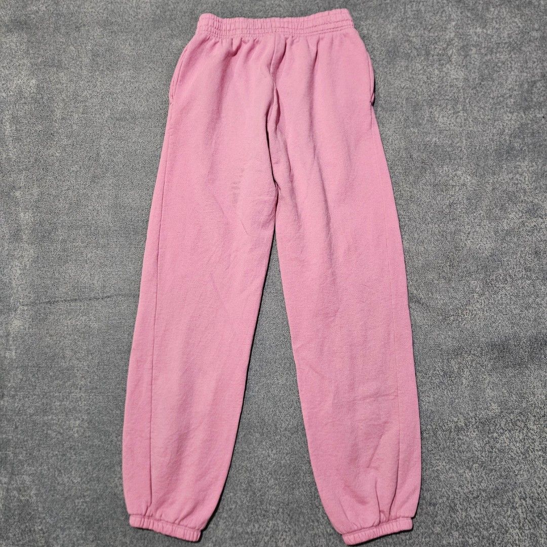 Champion pink sweatpants (Category: Other Bottoms) located in Baguio. Submitted by fadexquisite (Listing ID 1464695200, Image 2). Description: Champion pink sweatpants Size med wmns Waist 25-28inch Length 39inch Rise 13inch Inseam 28inch Leg opening 5inch Excellent condition 500 plus ship fee.