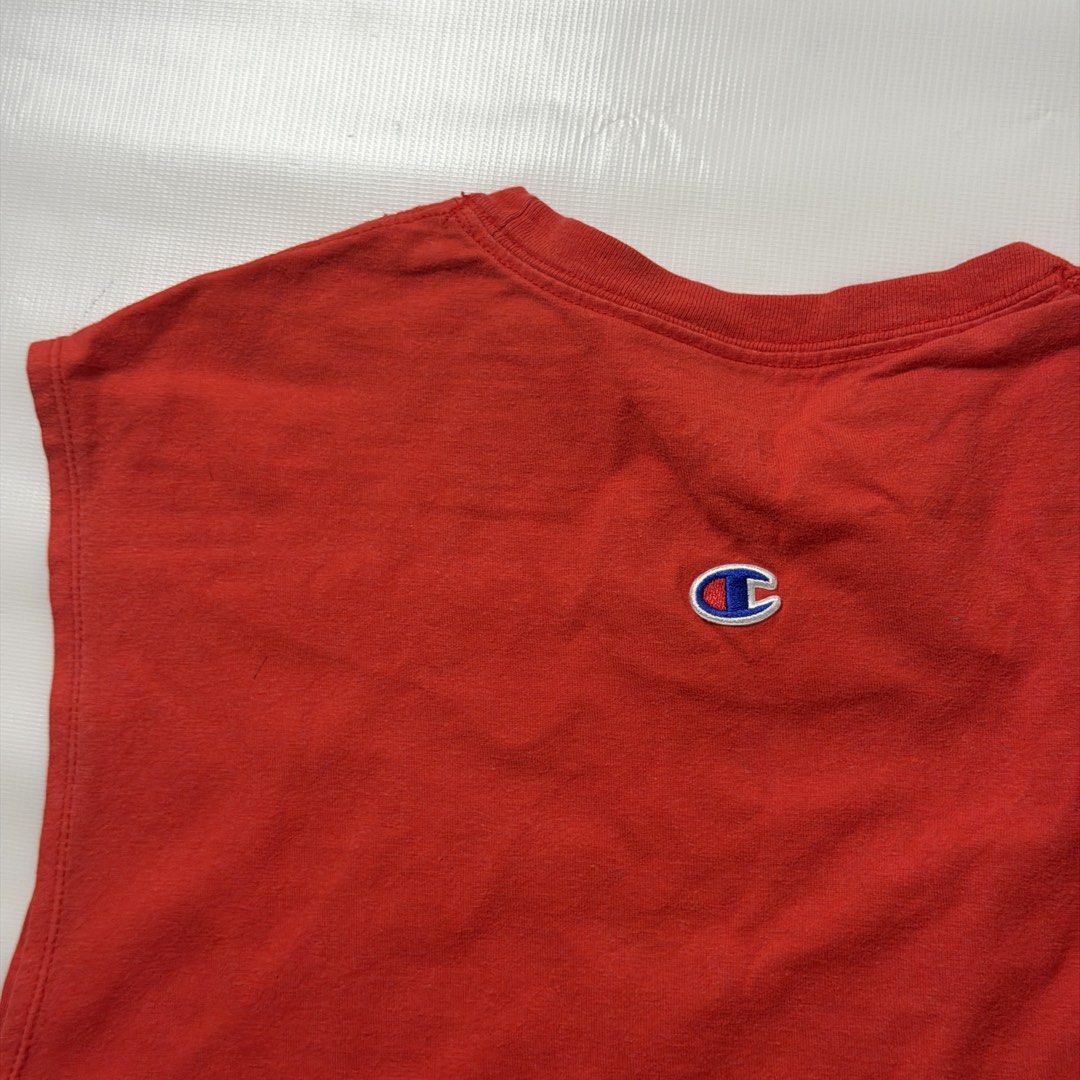Champion Red Sleeveless Tank Top (Category: Tshirts & Polo Shirts ) located in Manila. Submitted by johnedel_james (Listing ID 1464686641, Image 3). Description: - Red Champion sleeveless tank top - Classic Champion logo across the chest - Small embroidered C logo on the back near the collar - Size: Large (L) - Perfect for workouts or casual wear - Note: Shows some signs of wear on the collar tag.