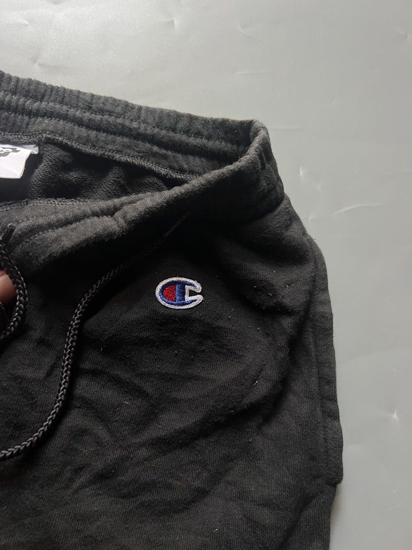 CHAMPION X DIMOO JOGGER (Category: Joggers) located in Manila. Submitted by thriftwhoop (Listing ID 1464676630, Image 2). Description: CHAMPION X DIMOO JOGGER PANTS Complete tags 30 up to 40 waistline by 35 length 14 thigh Good condition 9.8/10 color rate Need wash See details⬇️ .