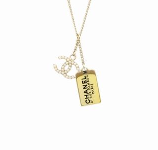 (Category: ) located in . Submitted by thriftshop_izy15 (Listing ID 1464585309, Image 1). Description: .