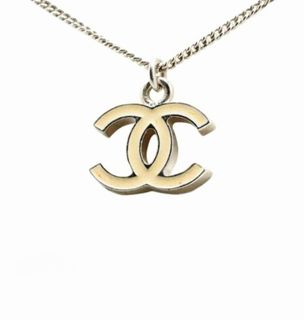 (Category: ) located in . Submitted by thriftshop_izy15 (Listing ID 1464586986, Image 1). Description: .