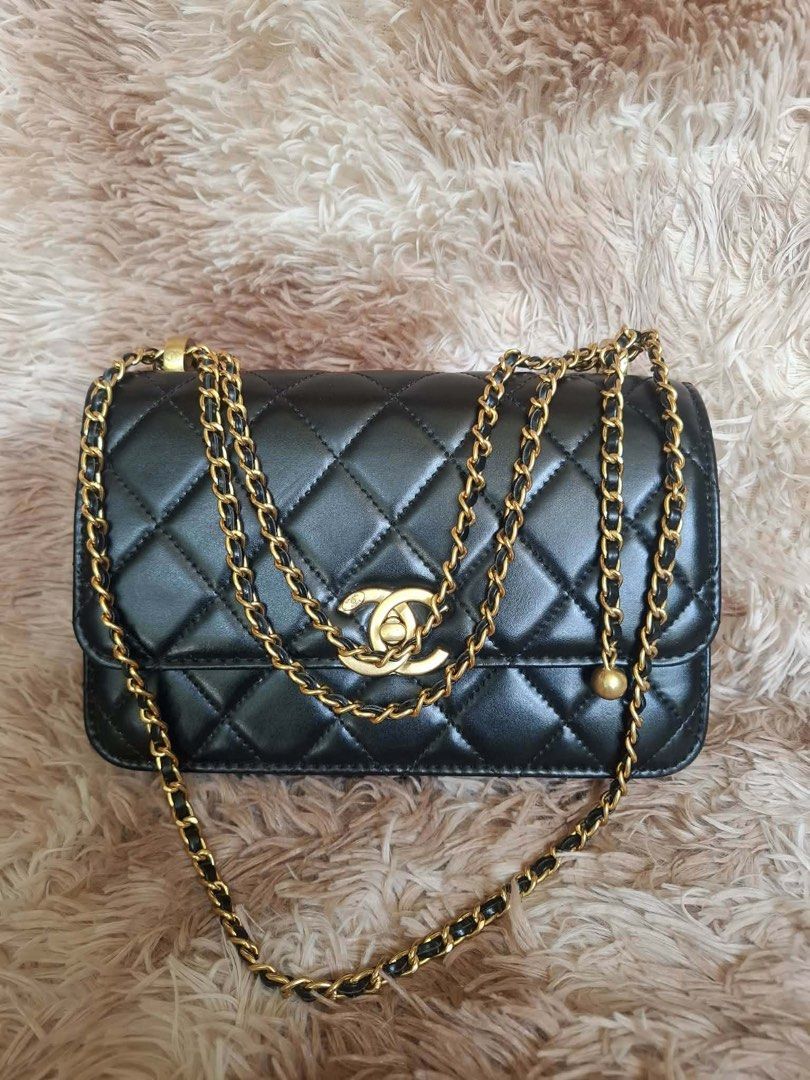 Chanel Mini Perfect Fit Flap Bag (Category: Luxury Bags & Wallets) located in General Santos City (Dadiangas). Submitted by mj_luxuries_bags_and_stuff (Listing ID 1464624671, Image 1). Description: Japan preloved. Two way. With microchip serial code. Flawless. Minimal signs of usage. As is. Bag only. Gold hardwares. Not faded.