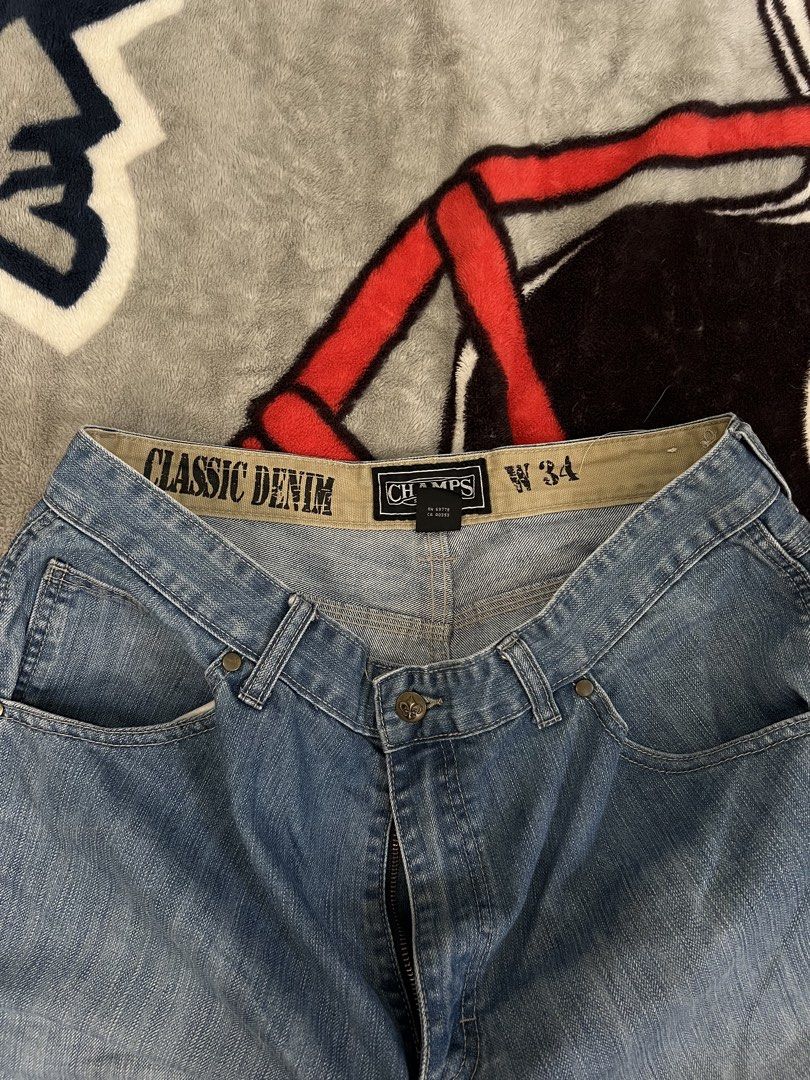 Chaps Classic Denim Shorts W34 (Category: Shorts) located in Tanza. Submitted by 1954_street (Listing ID 1464580567, Image 2). Description: CHAMPS LONG JORTS 34 waist 25 length 13 leg op excellent condition - Chaps Classic Denim Shorts - Size: W34 - Color: Light wash blue denim - Features: Standard five-pocket design, button and zip fly - Style: Great for casual wear, comfortable fit - Ideal for: Summer season.