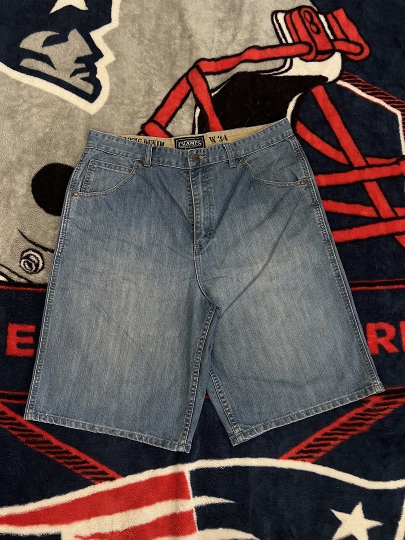 Chaps Classic Denim Shorts W34 (Category: Shorts) located in Tanza. Submitted by 1954_street (Listing ID 1464580567, Image 1). Description: CHAMPS LONG JORTS 34 waist 25 length 13 leg op excellent condition - Chaps Classic Denim Shorts - Size: W34 - Color: Light wash blue denim - Features: Standard five-pocket design, button and zip fly - Style: Great for casual wear, comfortable fit - Ideal for: Summer season.