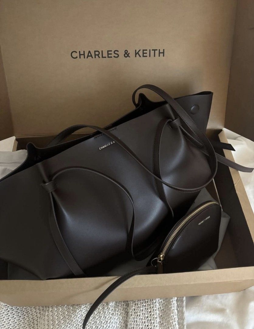 Charles and Keith Calla tote bag (Category: Tote Bags) located in Manila. Submitted by wearforce (Listing ID 1464678676, Image 2). Description: Charles and Keith Calla tote bag —Spacious enough to fit a 13–14” laptop! — Size: 30 × 22–60 × 11.6 cm (H × W × D) —1,650 + sf.