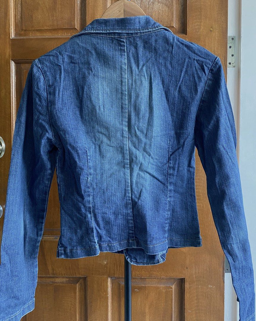 Charlotte Russe Blue Denim Blazer Jacket (Category: Coats, Jackets and Outerwear) located in Legazpi City. Submitted by engr.i (Listing ID 1464585615, Image 2). Description: - Fits S-M - Charlotte Russe blue denim blazer - Classic lapel style - Long sleeves - Versatile: dress up or down - Great for layering.
