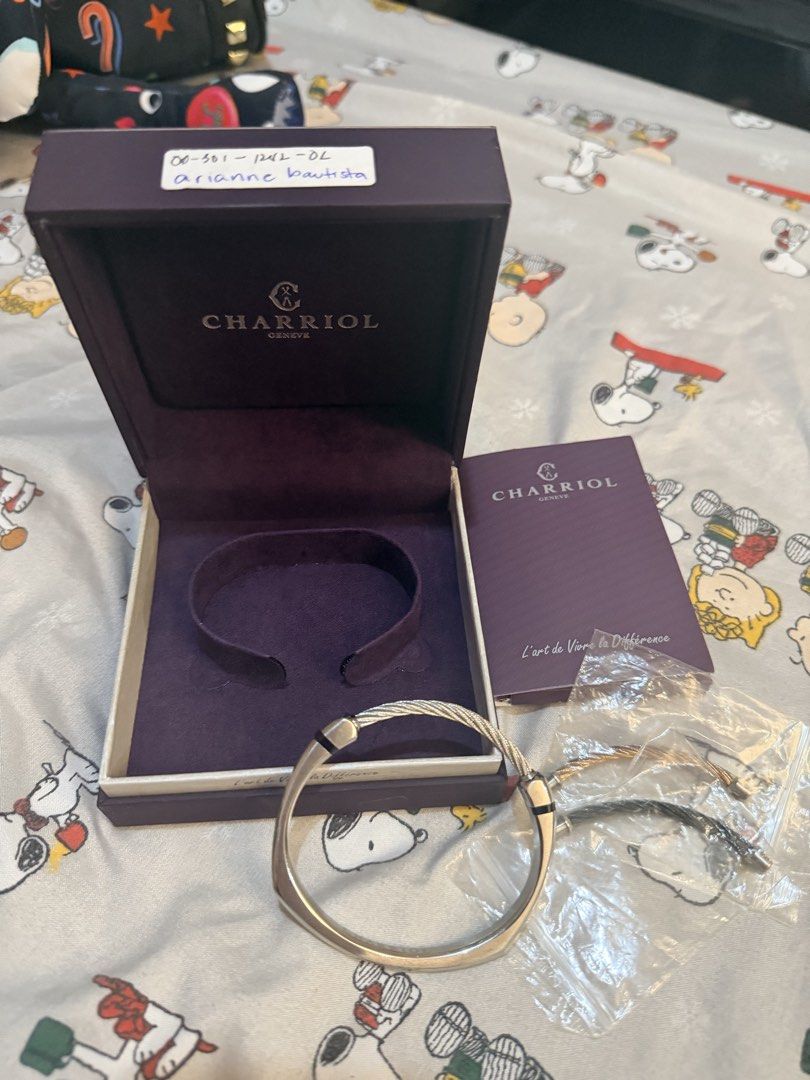 Charriol Chameleon Rock Bangle (Category: Bracelets) located in Quezon City. Submitted by ariannemb01 (Listing ID 1464693530, Image 2). Description: ✨ FOR SALE | CHARRIOL CHAMELEON ROCK BANGLE ✨ 🤍 Silver • 🖤 Black • 🌹 Rose Gold 📏 Size: Large 💎 Preloved — No flaws, excellent condition 📦 Complete with box & card 💰 ₱6,000 only! 📍 QC Area 💳 MOP: GCash / BDO / BPI 🚚 Delivery: Seller handles pick-up & delivery ✨ Authentic Charriol piece, read