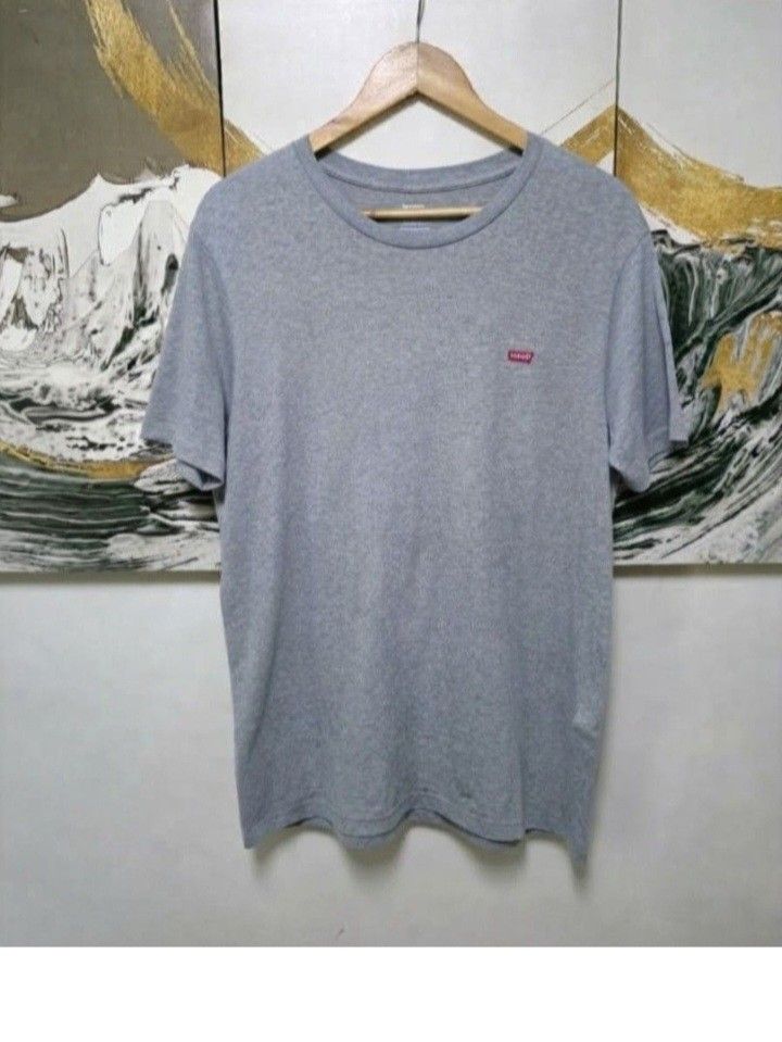 Check out 'AUTHENTIC Camiseta LEVI'S', available at PHP 499 on (Category: Formal Shirts) located in Manila. Submitted by mikahelmen14622 (Listing ID 1464700694, Image 2). Description: Check out 'AUTHENTIC Camiseta LEVI'S', available at PHP 499 on.