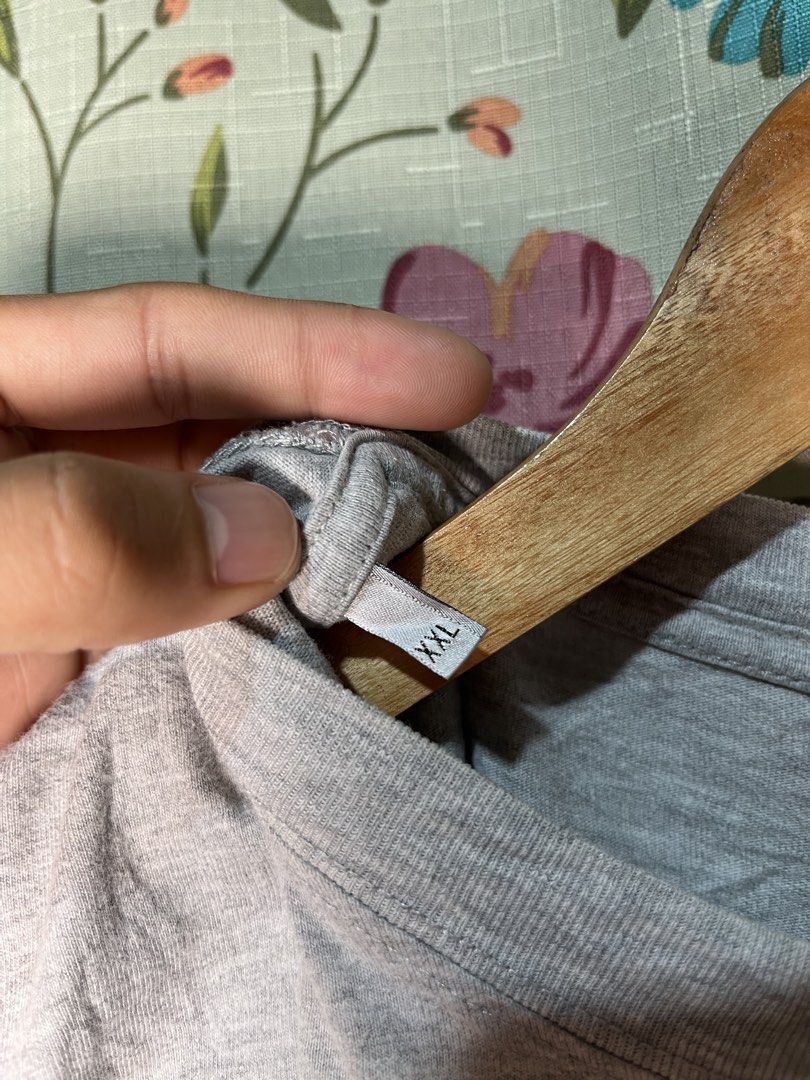 christian dior (Category: Tshirts & Polo Shirts ) located in Bago City. Submitted by mary-joy3 (Listing ID 1464733310, Image 3). Description: christian dior missing main tag the rest no issues excellent fit to xl.